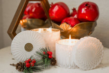 Load image into Gallery viewer, Winter Wonderland 15oz Shimmer Candle (White)
