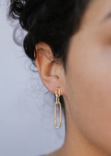 Load image into Gallery viewer, Pave Link Drop - Earring
