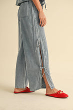 Load image into Gallery viewer, DENIM TIED ON THE SIDE PANTS: SMALL
