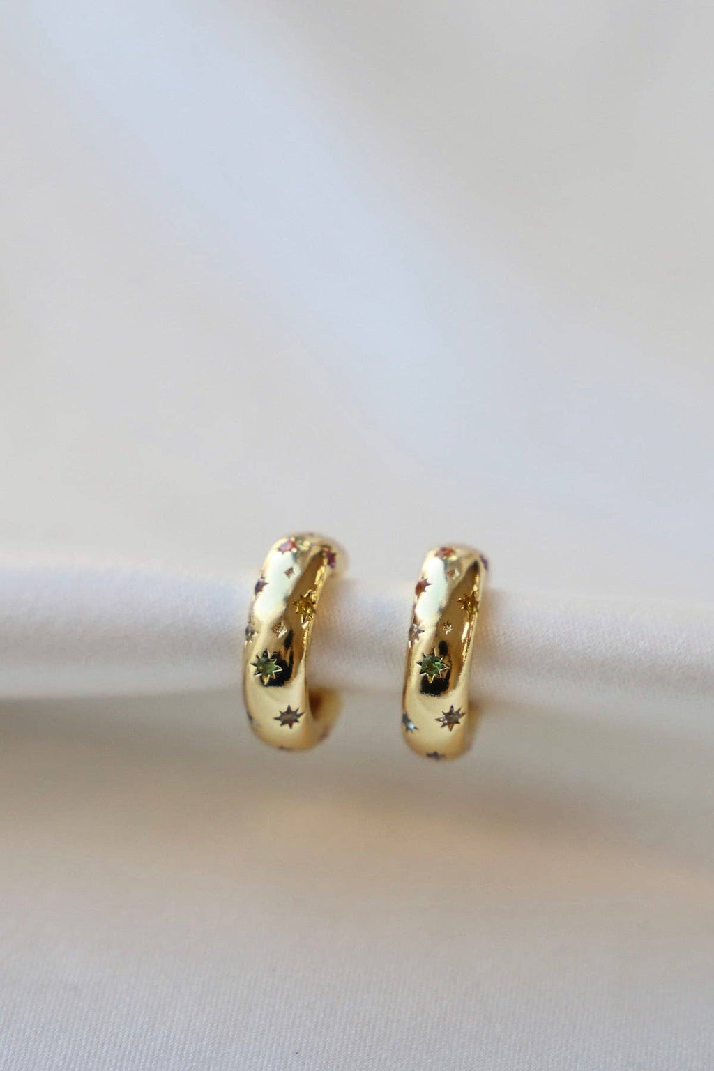 PENNY CZ STAR HOOP: Yellow Gold