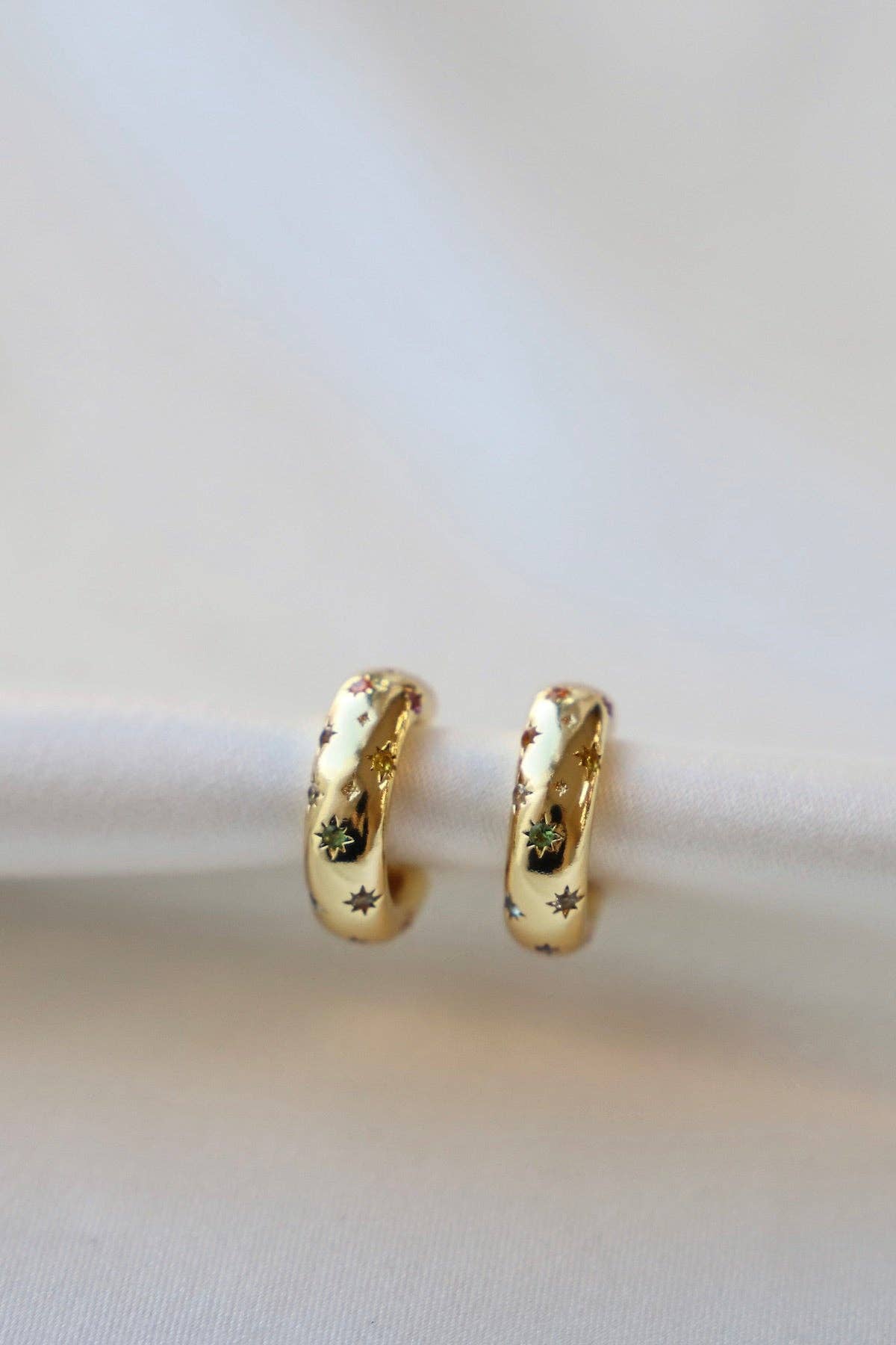 PENNY CZ STAR HOOP: Yellow Gold