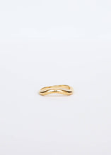 Load image into Gallery viewer, Ring - Wave - 18kt Gold: 6
