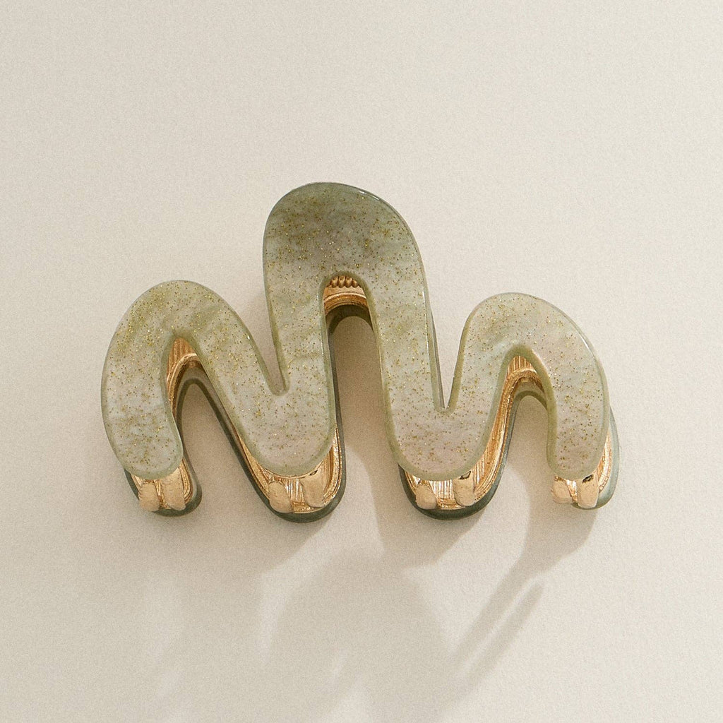 Wavy Claw Clip