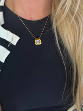 Load image into Gallery viewer, Daisy Necklace
