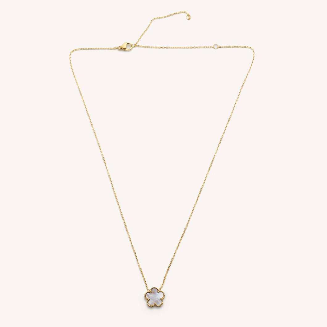 White Shell Flora Necklace