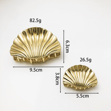 Load image into Gallery viewer, Shell-Shaped Metal Clips: Gold / Small
