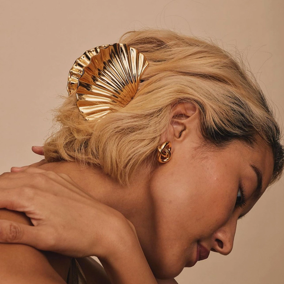 Shell-Shaped Metal Hair Claw Clip
