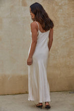 Load image into Gallery viewer, RIGHT FOR ME DRESS Magenta
