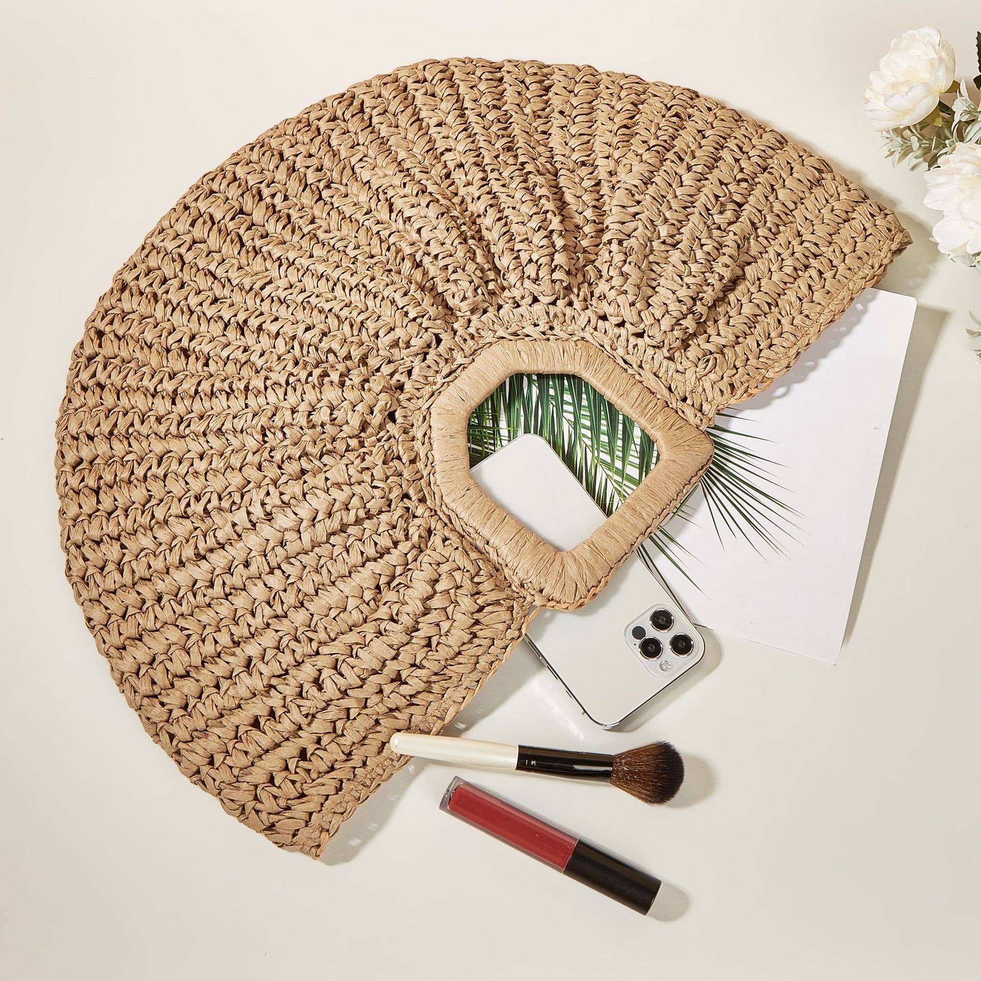 Straw woven bag vacation beach bag