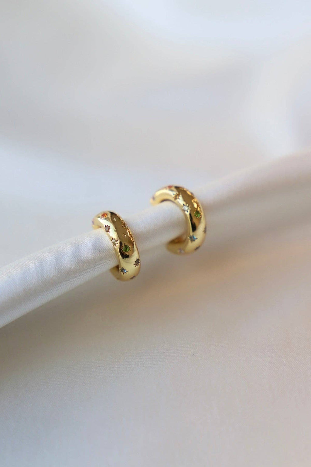 PENNY CZ STAR HOOP: Yellow Gold